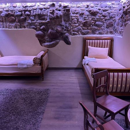 Uzupis Angel 3 Bedroom Apartment Vilnius Exterior photo
